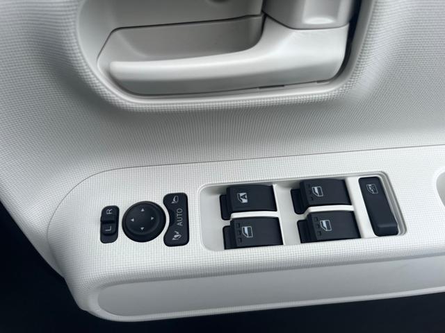 ムーヴキャンバス ストライプスＸ　届出済未使用車　禁煙車　衝突被害軽減ブレーキ　コーナーセンサ　衝突安全ボディ　ＥＳＣ　エアコン　盗難防止システム　ベンチシート　レーンアシスト　パワーステアリング　パワーウィンドウ　ＡＢＳ　エアバック（22枚目）