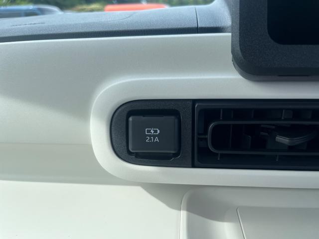 ムーヴキャンバス ストライプスX 衝突被害軽減ブレーキ 横滑り防止機能 禁煙車 コーナーセンサー エアコン 衝突安全ボディ オートハイビーム オートライト ベンチシート パワーウインドウ 盗難防止システム パワーステアリング ABS(17枚目)