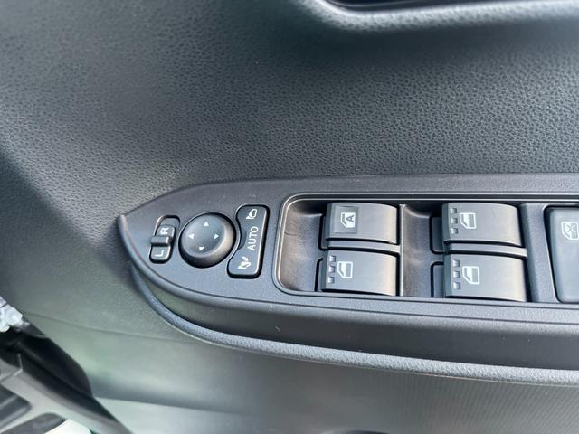 タント カスタムＲＳ　レーンキープＡ　ＩＳＴＯＰ　クリソナ　運転席シートヒーター　オートＬＥＤ　ＡＡＣ　ＬＥＤライト　サイドエアバッグ　オートライト　キーフリー　フルフラット　セキュリティ　安全ボディー　ベンチシート　ＰＷ（22枚目）