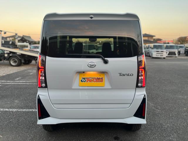 タント カスタムＲＳ　レーンキープＡ　ＩＳＴＯＰ　クリソナ　運転席シートヒーター　オートＬＥＤ　ＡＡＣ　ＬＥＤライト　サイドエアバッグ　オートライト　キーフリー　フルフラット　セキュリティ　安全ボディー　ベンチシート　ＰＷ（9枚目）