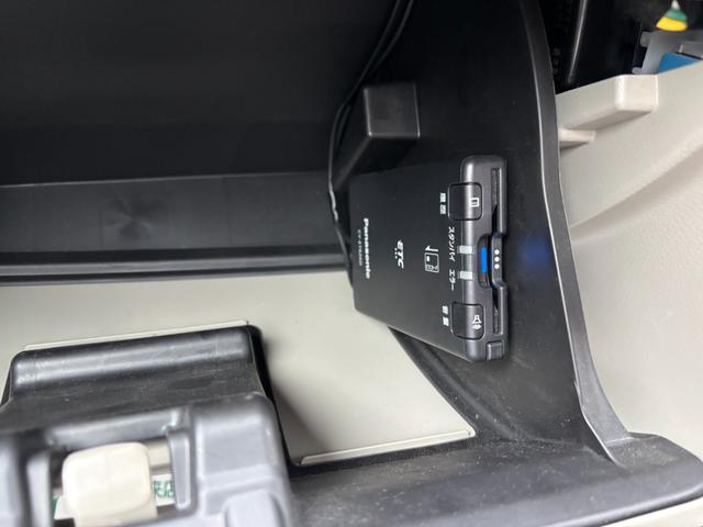 ETC車載器が標準装備です。今や殆どの車に搭載されているETC。再セットアップデ使用可能に!