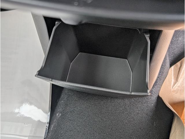 デイズ Ｘ　コーナーソナー　オートマチックハイビーム　踏み間違え防止　横滑防止装置　Ａライト　スマートキー　イモビライザー　バックカメラ　アイドリングストップ　キーレス　フルオートエアコン　衝突安全ボディ　ＷＡＢ（37枚目）