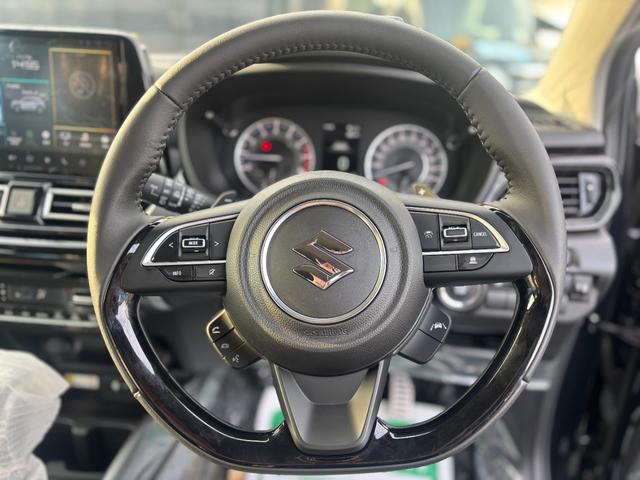 フロンクス ベースグレード　ベースグレード（５名）登録済未使用車　衝突軽減ブレーキ　禁煙車　クルーズコントロール　全方位モニター　フルオートエアコン　アイドリングストップ　盗難防止システム　シートヒーター　Ｂｌｕｅｔｏｏｔｈ（6枚目）