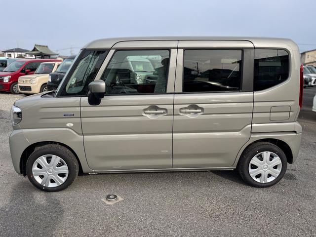 スペーシア ハイブリッドＧ　届出済未使用車　衝突軽減ブレーキ　禁煙車　キーレススタートシステム　フルフラット　パワーステアリング　フロントベンチシート　低速時衝突軽減ブレーキ　アイドリングＳ　オートＬＥＤ　パーキングセンサー（8枚目）