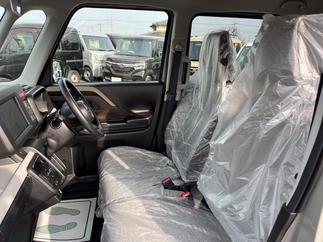 スペーシア ハイブリッドＧ　届出済未使用車　衝突軽減ブレーキ　禁煙車　キーレススタートシステム　フルフラット　パワーステアリング　フロントベンチシート　低速時衝突軽減ブレーキ　アイドリングＳ　オートＬＥＤ　パーキングセンサー（10枚目）