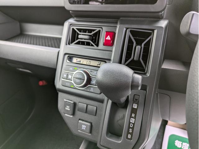 タフト Ｘ　届出済未使用車　衝突軽減ブレーキ　禁煙車　ガラスルーフ　レーンキープ　パワーウィンドウ　ＬＥＤヘッドライト　オートライト　運転席エアバック　ハイビームアシスト　サイドエアバッグ　デュアルエアバッグ（18枚目）