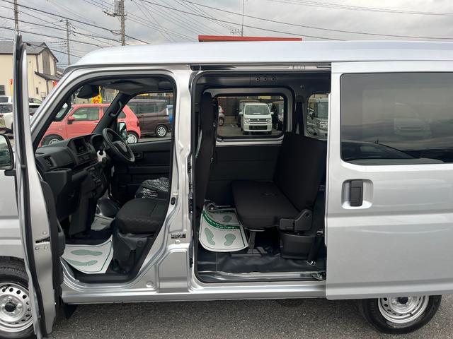 ハイゼットカーゴ ＤＸ　届出済未使用車　衝突軽減ブレーキ　禁煙車（9枚目）