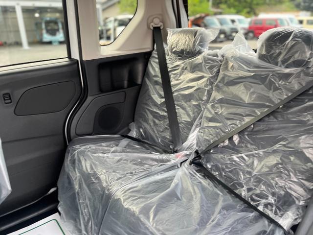 デリカミニ G 届出済未使用車 衝突軽減ブレーキ 禁煙車 e-Assist シートヒーター バックモニター オートハイビーム LEDランプ フルオートエアコン キーレス ベンチシート オートライト 横滑り防止 ABS(11枚目)