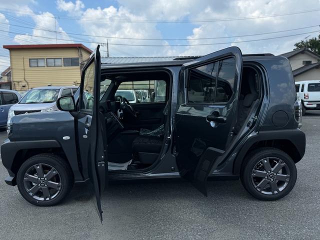 タフト Ｇ　ダーククロムベンチャー　届出済未使用車　衝突軽減ブレーキ　禁煙車　ガラスルーフ　クルーズコントロール　ＬＥＤライト　オートエアコン　ルーフレール　レーンキープアシスト　パワーウィンドウ　パワーステアリング　シートヒーター付き（9枚目）