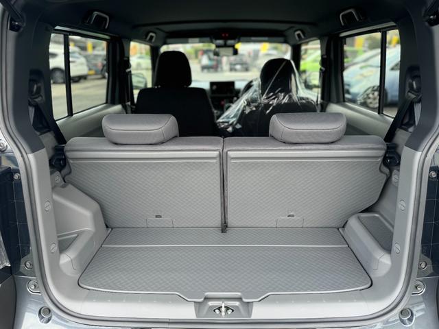 タフト Ｇ　ダーククロムベンチャー　届出済未使用車　衝突軽減ブレーキ　禁煙車　ガラスルーフ　クルーズコントロール　ＬＥＤライト　オートエアコン　ルーフレール　レーンキープアシスト　パワーウィンドウ　パワーステアリング　シートヒーター付き（13枚目）