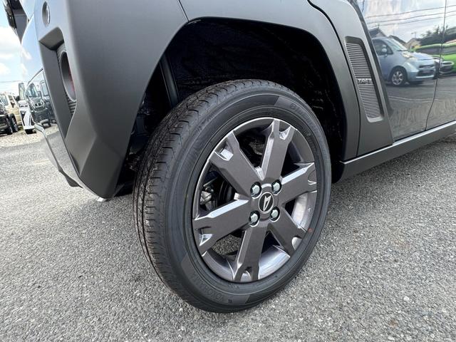 タフト Ｇ　ダーククロムベンチャー　届出済未使用車　衝突軽減ブレーキ　禁煙車　ガラスルーフ　クルーズコントロール　ＬＥＤライト　オートエアコン　ルーフレール　レーンキープアシスト　パワーウィンドウ　パワーステアリング　シートヒーター付き（16枚目）