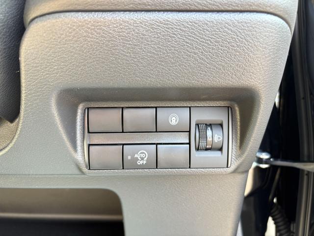 デイズ Ｘ　届出済未使用車　衝突軽減ブレーキ　禁煙車　オートマチックハイビーム　フルオートエアコン　衝突安全ボディ　コーナーソナー　イモビライザー　踏み間違え防止　パワーウィンドウ　アイドリングストップ　ＷＡＢ（19枚目）