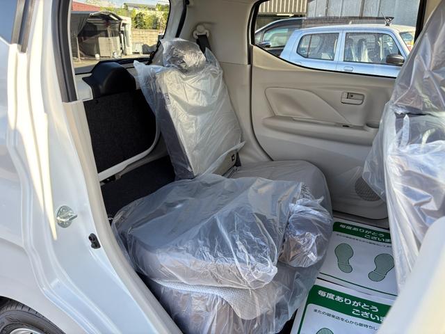 デイズ Ｘ　届出済未使用車　衝突軽減ブレーキ　禁煙車　バックカメラ　オートマチックハイビーム　フルオートエアコン　コーナーソナー　運転席エアバック　アイドリングストップ　キーレス　サイドエアバッグ　イモビライザー（15枚目）