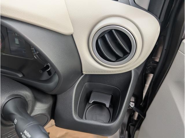 デイズ Ｘ　届出済未使用車　衝突軽減ブレーキ　禁煙車　バックカメラ　オートマチックハイビーム　アイドリングストップ　フルオートエアコン　パワーウィンドウ　運転席エアバック　サイドエアバッグ　コーナーソナー　ＷＡＢ（33枚目）