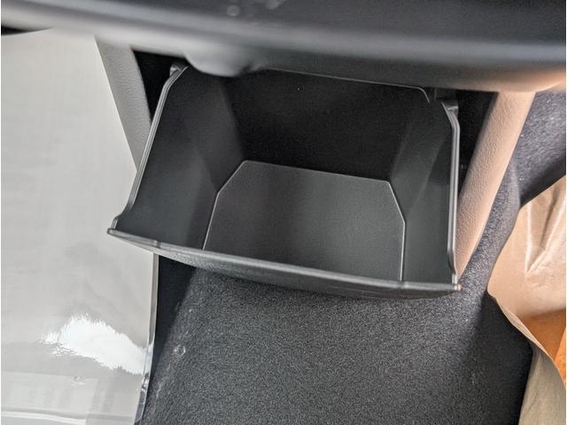 デイズ Ｘ　届出済未使用車　衝突軽減ブレーキ　禁煙車　バックカメラ　オートマチックハイビーム　アイドリングストップ　フルオートエアコン　パワーウィンドウ　運転席エアバック　サイドエアバッグ　コーナーソナー　ＷＡＢ（36枚目）