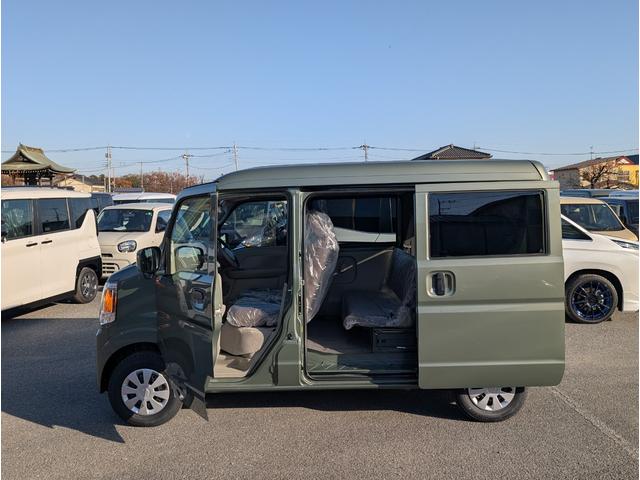 エブリイ PC 届出済未使用車 衝突軽減ブレーキ 禁煙車 キーレスエントリーシステム オートハイビーム 前席パワーウインドウ シートヒーター付 LEDヘッド セキュリティーアラーム パワーステアリング Aライト(9枚目)