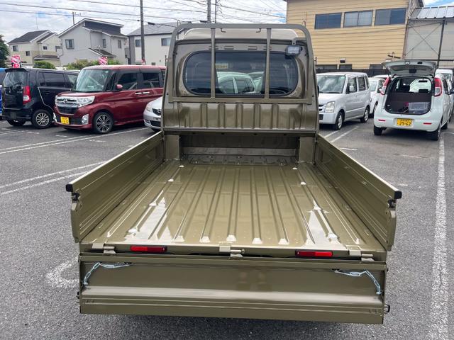 ハイゼットトラック ジャンボエクストラ　記録簿あり　禁煙　ダブルエアバッグ　前席パワーウィンドウ　キーフリー　４ＷＤ　横滑り防止　パワーステアリング　エアコン　ＡＢＳ　運転席エアバッグ（11枚目）