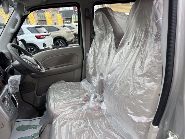 エブリイワゴン ＰＺターボスペシャル　届出済未使用車　禁煙車　衝突被害軽減ブレーキ　ＬＥＤヘッドライト付き　オートマチックハイビーム　キーレススタートシステム　Ｂソナー　運転席シートヒーター　フルフラット　ＥＳＣ　フルオートエアコン　禁煙（10枚目）