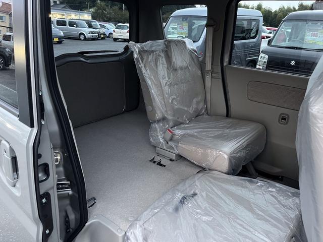 エブリイワゴン ＰＺターボスペシャル　届出済未使用車　禁煙車　衝突被害軽減ブレーキ　ＬＥＤヘッドライト付き　オートマチックハイビーム　キーレススタートシステム　Ｂソナー　運転席シートヒーター　フルフラット　ＥＳＣ　フルオートエアコン　禁煙（16枚目）