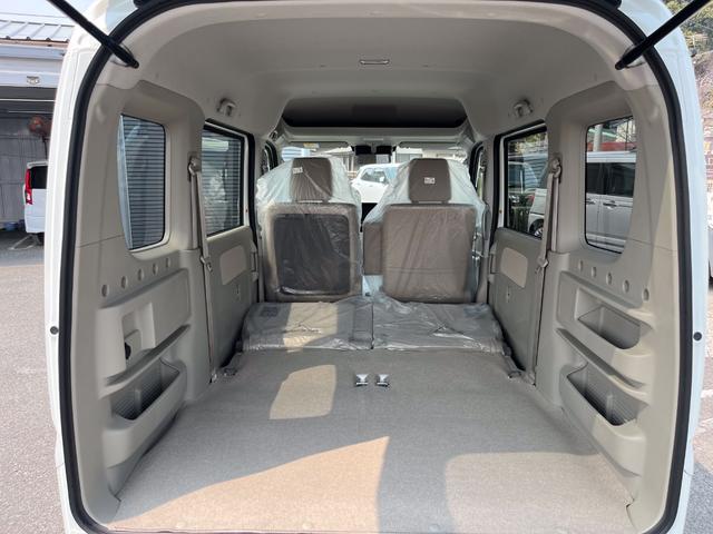 エブリイワゴン ＰＺターボスペシャル　ＬＥＤヘッドライト付き　オートマチックハイビーム　キーレススタートシステム　Ｂソナー　運転席シートヒーター　フルフラット　ＥＳＣ　フルオートエアコン　ベンチシート　プッシュスタートスマートキー　ＡＢＳ（13枚目）