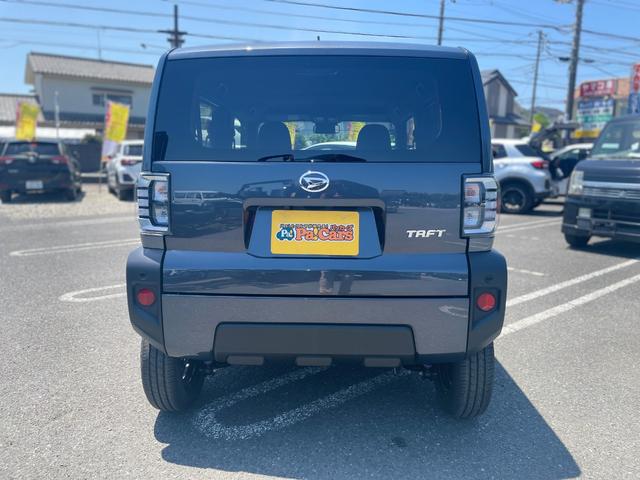 タフト Ｘ　ハイビームアシスト　デュアルエアバッグ　安全ボディ　ＡＡＣ　キーフリー　レーンキープ　横滑り防止機能　運転席エアバック　サイドエアバッグ　パワーウィンドウ　ＬＥＤヘッドライト　ガラスルーフ　パワステ（11枚目）