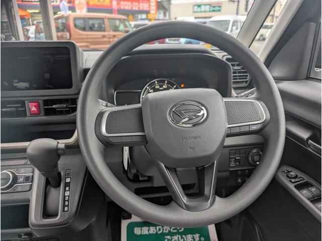 ムーヴ Ｘ　エアコン　パワーステアリング　パワーウィンドウ　運転席エアバッグ　助手席エアバッグ　キーレスエントリー　盗難防止システム　オートライト　フルフラット　レーンアシスト（22枚目）