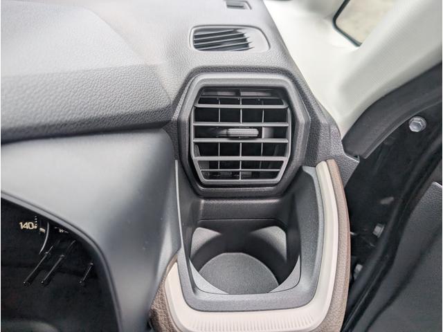 ムーヴ Ｘ　エアコン　パワーステアリング　パワーウィンドウ　運転席エアバッグ　助手席エアバッグ　キーレスエントリー　盗難防止システム　オートライト　フルフラット　レーンアシスト（32枚目）