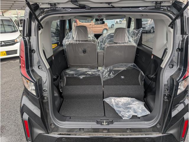 ムーヴ Ｘ　エアコン　パワーステアリング　パワーウィンドウ　運転席エアバッグ　助手席エアバッグ　キーレスエントリー　盗難防止システム　オートライト　フルフラット　レーンアシスト（40枚目）