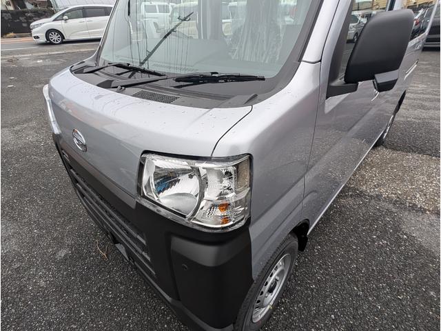 ハイゼットカーゴ スペシャル　パワーウィンド　フルフラットシート　横滑り防止機能　Ｗエアバッグ　マニュアルエアコン　ＰＳ　運転席エアバッグ　禁煙車　ＡＢＳ　メンテナンスノート（14枚目）