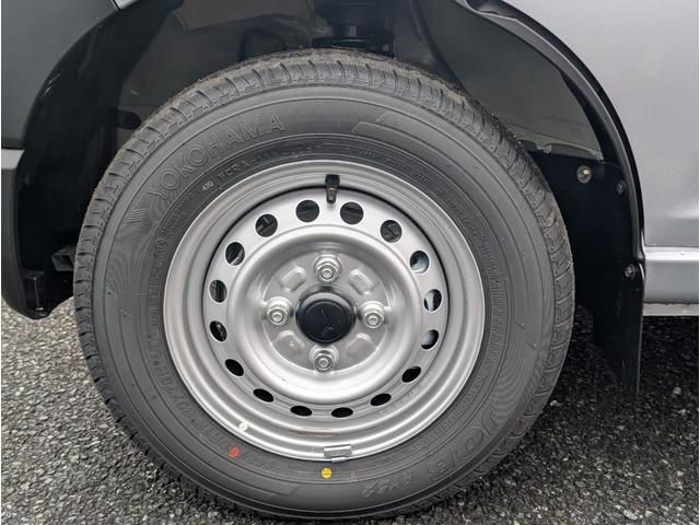 ハイゼットカーゴ スペシャル　パワーウィンド　フルフラットシート　横滑り防止機能　Ｗエアバッグ　マニュアルエアコン　ＰＳ　運転席エアバッグ　禁煙車　ＡＢＳ　メンテナンスノート（20枚目）