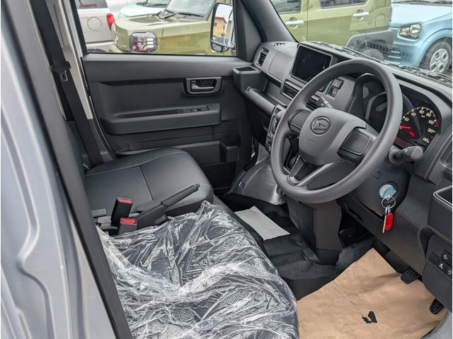 ハイゼットカーゴ スペシャル　パワーウィンド　フルフラットシート　横滑り防止機能　Ｗエアバッグ　マニュアルエアコン　ＰＳ　運転席エアバッグ　禁煙車　ＡＢＳ　メンテナンスノート（33枚目）