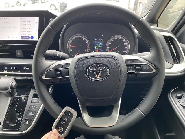 ヴォクシー Ｓ－Ｇ　コネクティッドナビ対応ディスプレイオーディオ　ＥＴＣ　前方ドラレコ　後席エアコン　クルーズコントロール　電動パーキングブレーキ　オートホールド　ＬＥＤヘッドライト　オートライト　片側パワースライドドア（17枚目）