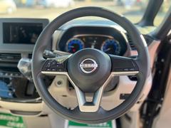 ☆ステアリングホイール☆手にしっくりくる握り心地で滑りにくく運転も快適です！ 5
