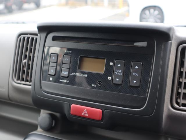 エブリイ ＰＣリミテッド　パートタイム４ＷＤ（後輪駆動ベース）！インパネ５速ＭＴ車！純正オーディオ！ＣＤ！キーレス！スペアキー有！純正フロアマット！ワンオーナー！（17枚目）