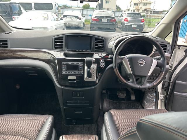 エルグランド ２５０ハイウェイスターアーバンクロム　社外ナビ／後席モニター／Ｂｌｕｅｔｏｏｔｈ／フルセグＴＶ／バックカメラ／ビルトインＥＴＣ／両側電動スライドドア／ＨＩＤライト／フォグライト／純正アルミホイール（15枚目）