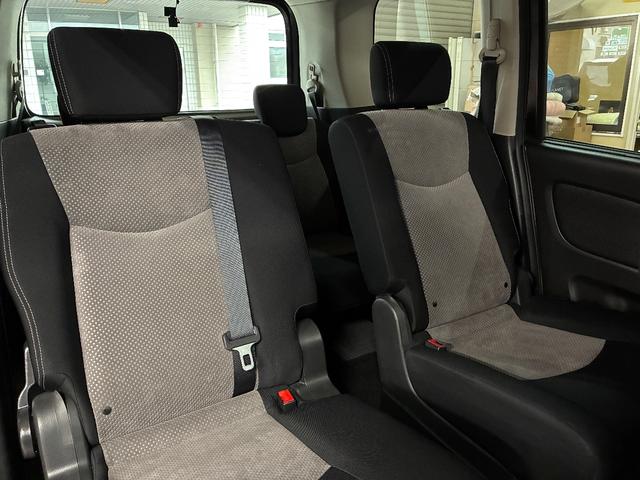 セレナ ライダー ブラックライン S-ハイブリッド 禁煙車 純正8インチナビ&フリップダウンモニター 両側パワースライドドア アラウンドビューモニター(全周囲カメラ)エマージェンシーブレーキ LEDヘッドライト ライダー専用エアロパーツ(オーテック)(12枚目)