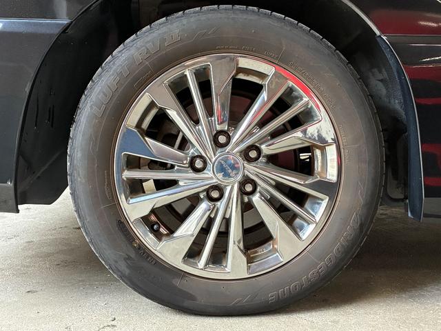 セレナ ライダー ブラックライン S-ハイブリッド 禁煙車 純正8インチナビ&フリップダウンモニター 両側パワースライドドア アラウンドビューモニター(全周囲カメラ)エマージェンシーブレーキ LEDヘッドライト ライダー専用エアロパーツ(オーテック)(34枚目)