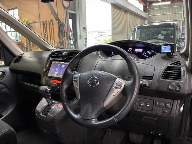 セレナ ライダー ブラックライン S-ハイブリッド 禁煙車 純正8インチナビ&フリップダウンモニター 両側パワースライドドア アラウンドビューモニター(全周囲カメラ)エマージェンシーブレーキ LEDヘッドライト ライダー専用エアロパーツ(オーテック)(53枚目)