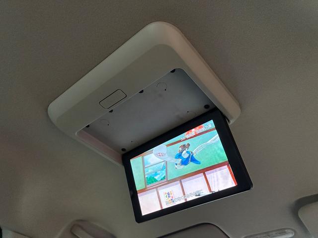 セレナ ライダー ブラックライン S-ハイブリッド 禁煙車 純正8インチナビ&フリップダウンモニター 両側パワースライドドア アラウンドビューモニター(全周囲カメラ)エマージェンシーブレーキ LEDヘッドライト ライダー専用エアロパーツ(オーテック)(75枚目)