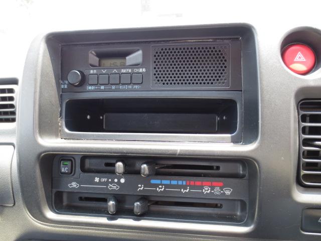ハイゼットトラック エアコン・パワステ　スペシャル　４ＷＤ　５速マニアル　エアコン　パワステ　純正ＡＭ　ＦＭ　ラジオ（12枚目）