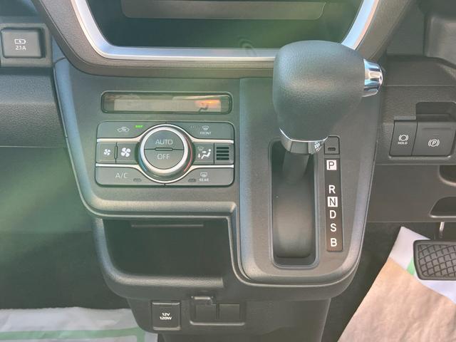 ムーヴ Ｇ　届出済未使用車　バックカメラ　両側スライド・片側電動　クリアランスソナー　衝突被害軽減システム　オートライト　ＬＥＤヘッドランプ　スマートキー　アイドリングストップ　電動格納ミラー　ベンチシート（18枚目）