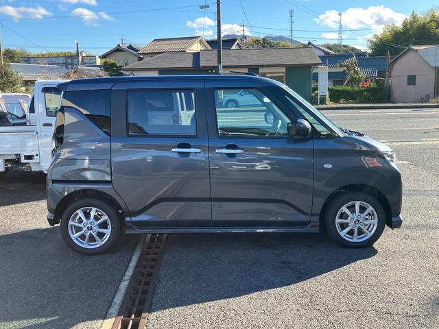 ムーヴ Ｇ　届出済未使用車　バックカメラ　両側スライド・片側電動　クリアランスソナー　衝突被害軽減システム　オートライト　ＬＥＤヘッドランプ　スマートキー　アイドリングストップ　電動格納ミラー　ベンチシート（21枚目）