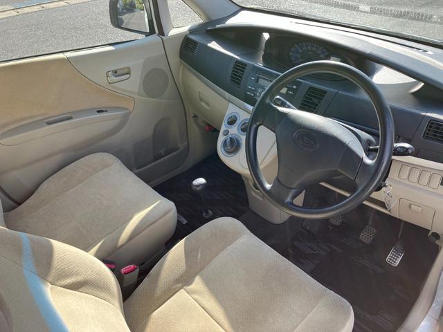 ムーヴ Ｌ　５ＭＴ　マニュアル車　キーレスエントリー　純正オーディオＣＤ／ＡＭ／ＦＭ　エアコン　パワステ　パワーウィンドウ　エアバック　盗難防止システム　衝突安全ボディ（6枚目）