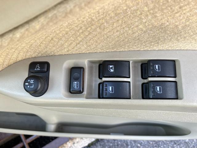 ムーヴ Ｌ　５ＭＴ　マニュアル車　キーレスエントリー　純正オーディオＣＤ／ＡＭ／ＦＭ　エアコン　パワステ　パワーウィンドウ　エアバック　盗難防止システム　衝突安全ボディ（7枚目）