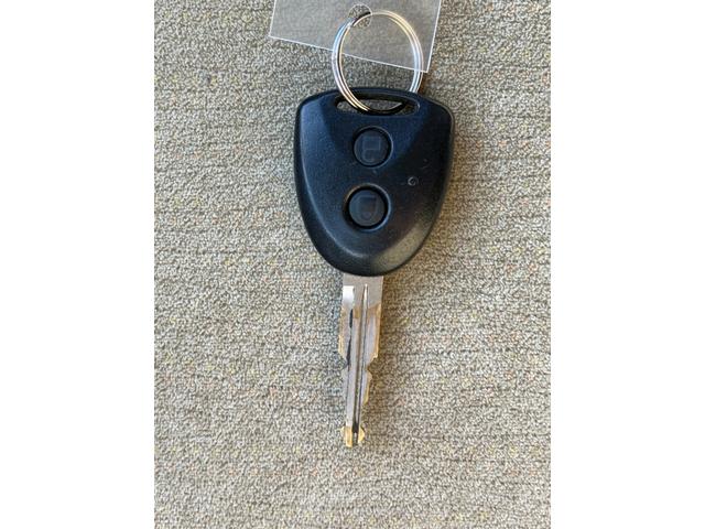 ムーヴ Ｌ　５ＭＴ　マニュアル車　キーレスエントリー　純正オーディオＣＤ／ＡＭ／ＦＭ　エアコン　パワステ　パワーウィンドウ　エアバック　盗難防止システム　衝突安全ボディ（22枚目）