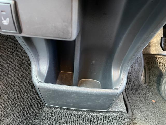 ハスラー JスタイルII 禁煙車 純正ナビ 全周囲カメラ 衝突軽減 ハーフレザーシート ドラレコ スマートキー シートヒーター HIDヘッド ETC オートライト オートエアコン 純正15インチアルミ Bluetooth CD(7枚目)