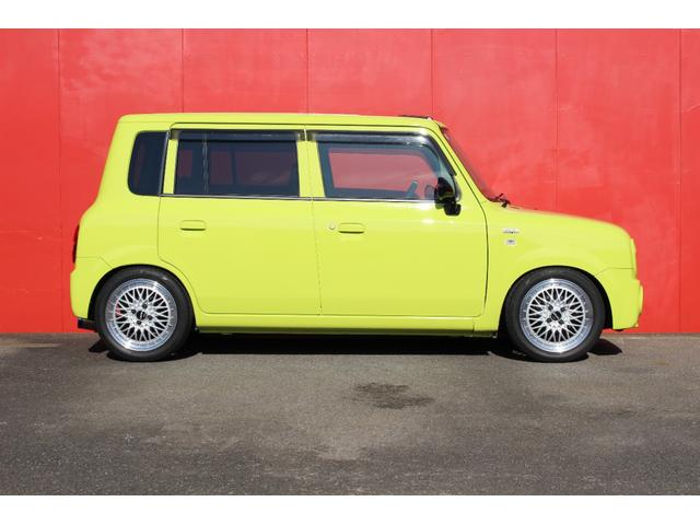 アルトラパン SS リビルトE/G クラッチ新品 ジムニー純正色 15インチアルミ ロッソモデロマフラー MOMOハンドル&シフトノブ TEIN車高調 LEDヘッドライト(6枚目)