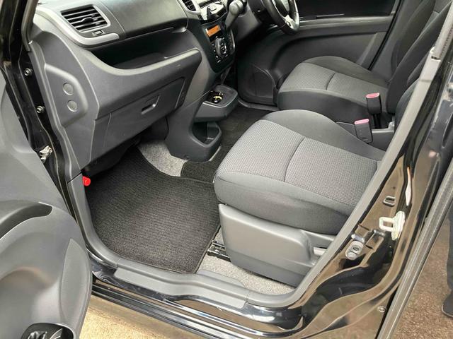 デリカD:2 S ETC バックカメラ ナビ TV オートクルーズコントロール 衝突被害軽減システム 両側電動スライドドア オートライト HID スマートキー 電動格納ミラー ウォークスルー CVT アルミホイール(26枚目)