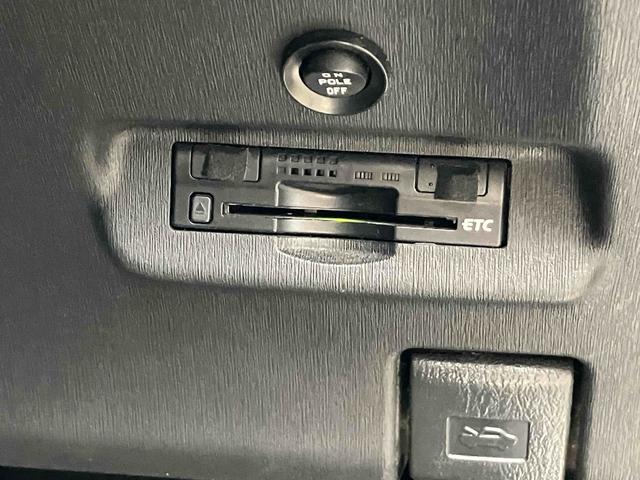 プリウス S ETC バックカメラ ナビ TV アルミホイール オートライト HID CVT スマートキー 電動格納ミラー 盗難防止システム CD DVD再生 ミュージックプレイヤー接続可 衝突安全ボディ ABS(9枚目)