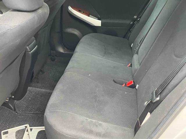 プリウス S ETC バックカメラ ナビ TV アルミホイール オートライト HID CVT スマートキー 電動格納ミラー 盗難防止システム CD DVD再生 ミュージックプレイヤー接続可 衝突安全ボディ ABS(26枚目)